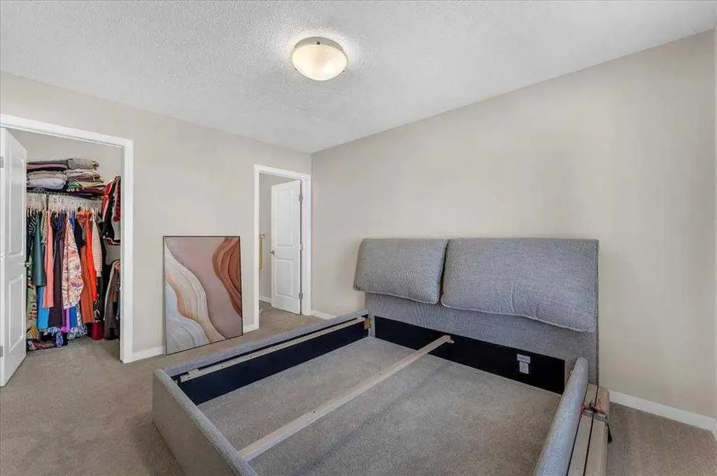 10 Auburn Bay Avenue SE Calgary AB T3M0P7