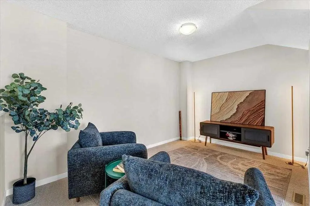 10 Auburn Bay Avenue SE Calgary AB T3M0P7