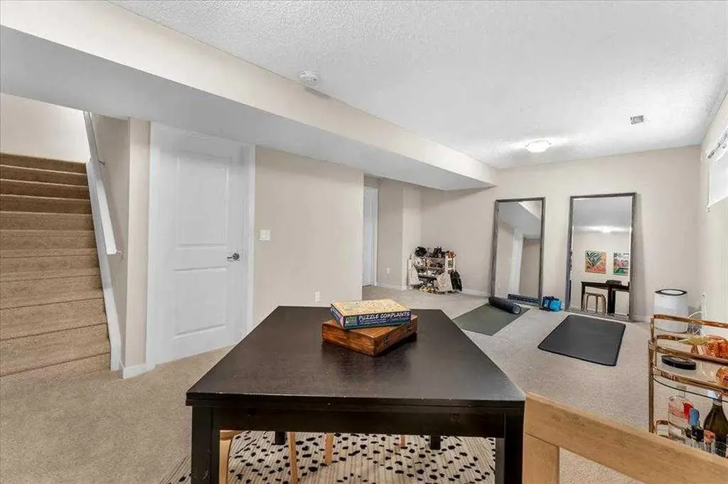 10 Auburn Bay Avenue SE Calgary AB T3M0P7