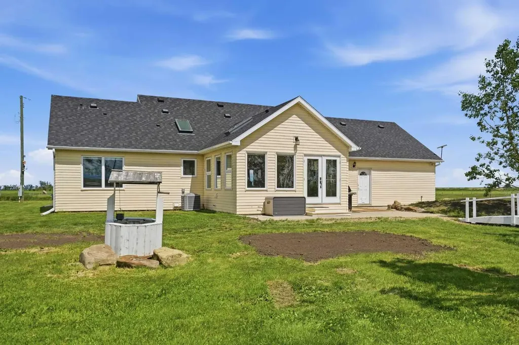245169 271 Range Road Rural Rocky View County AB T1Z0V9