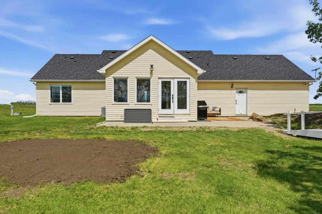 245169 Range Road 271 Rural Rocky View County AB T1Z0V9