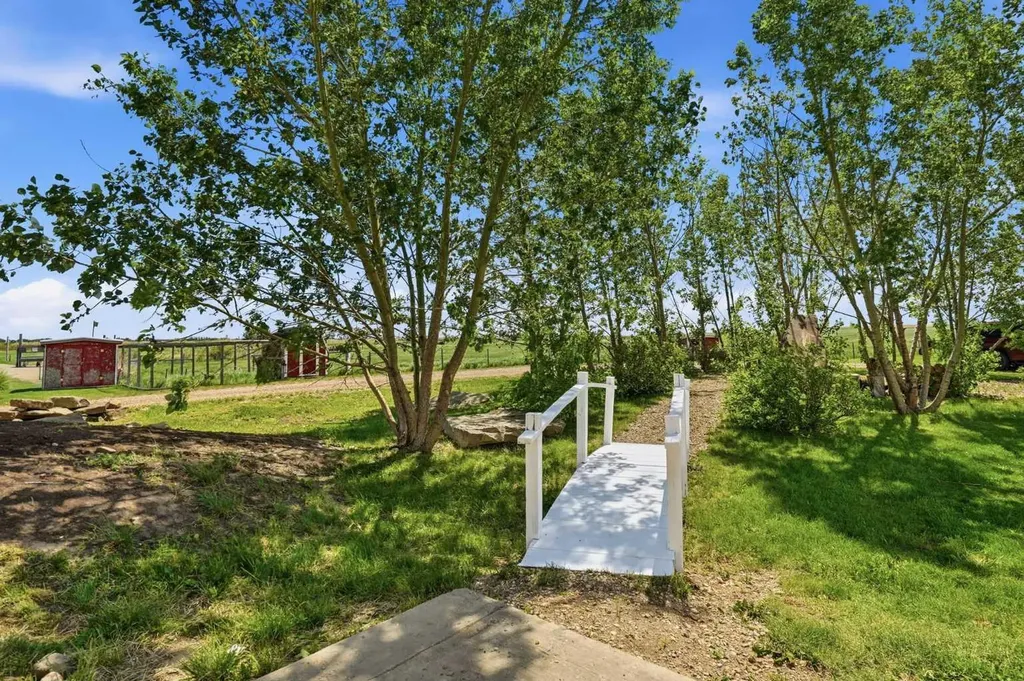 245169 Range Road 271 Rural Rocky View County AB T1Z0V9