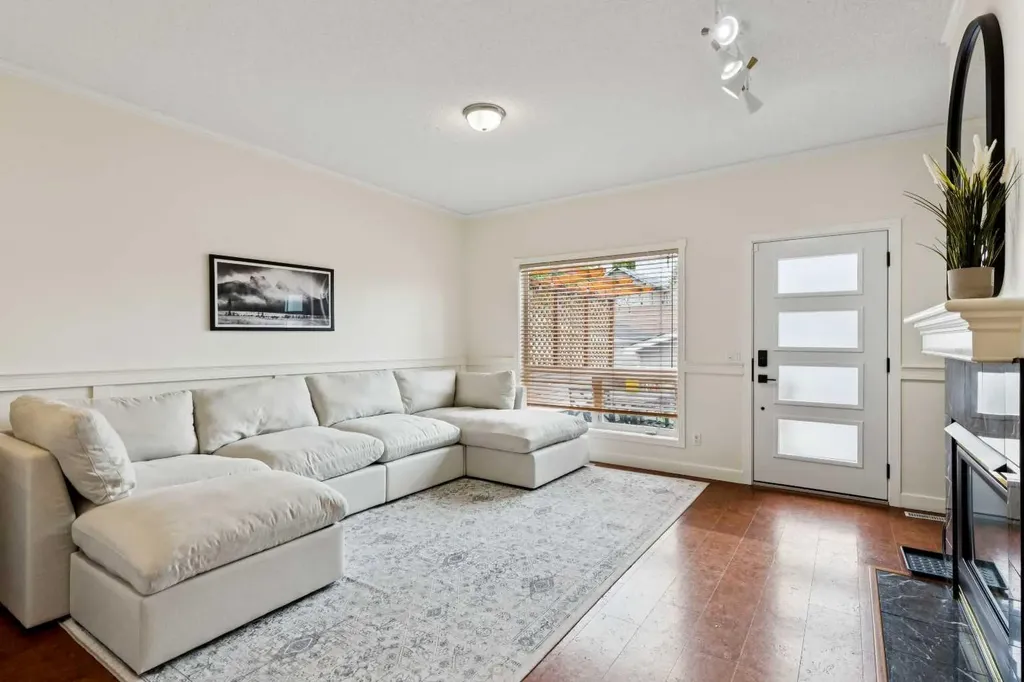 718 53 Avenue SW Calgary AB T2V0C3