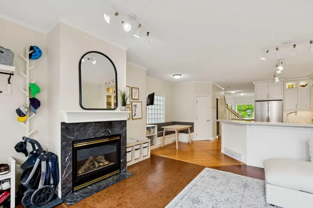 718 53 Avenue SW Calgary AB T2V0C3