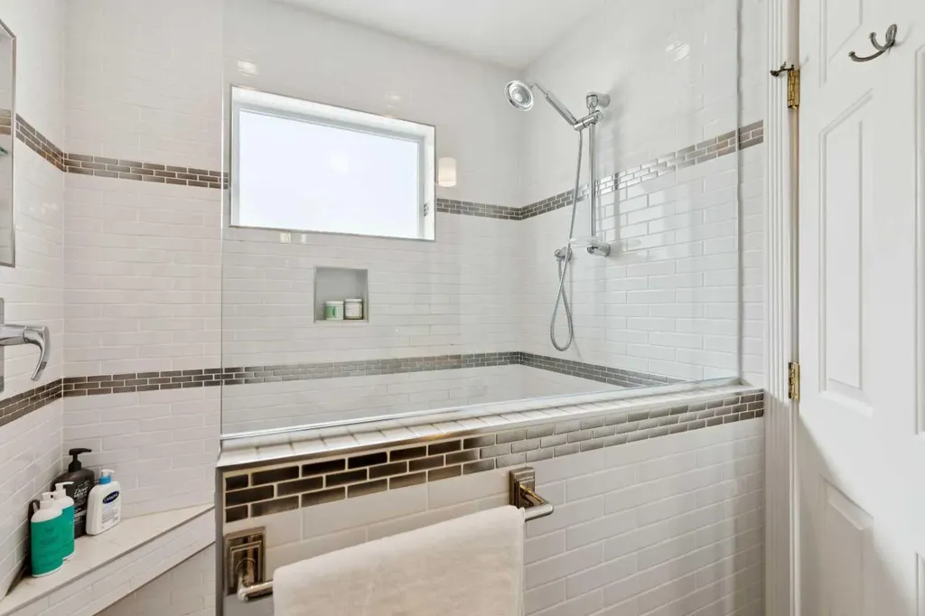 718 53 Avenue SW Calgary AB T2V0C3