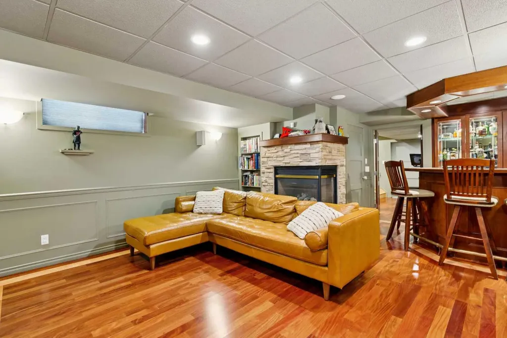 718 53 Avenue SW Calgary AB T2V0C3