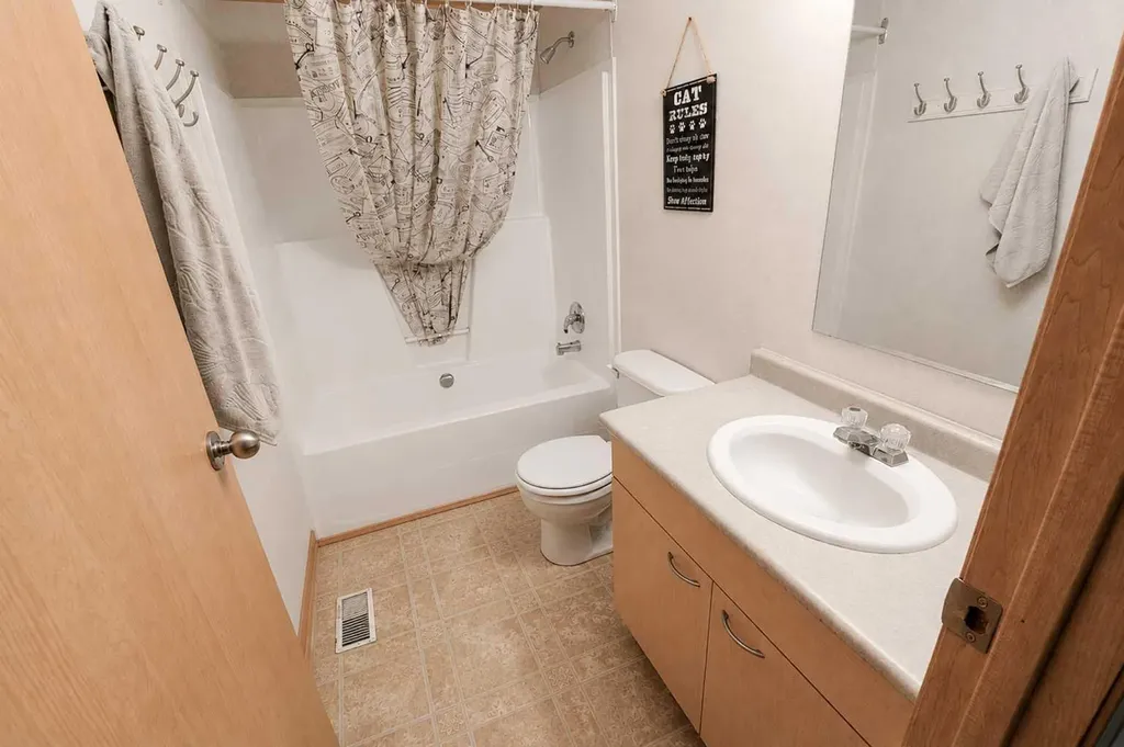 9510 108a Avenue Clairmont AB T8X 5B6