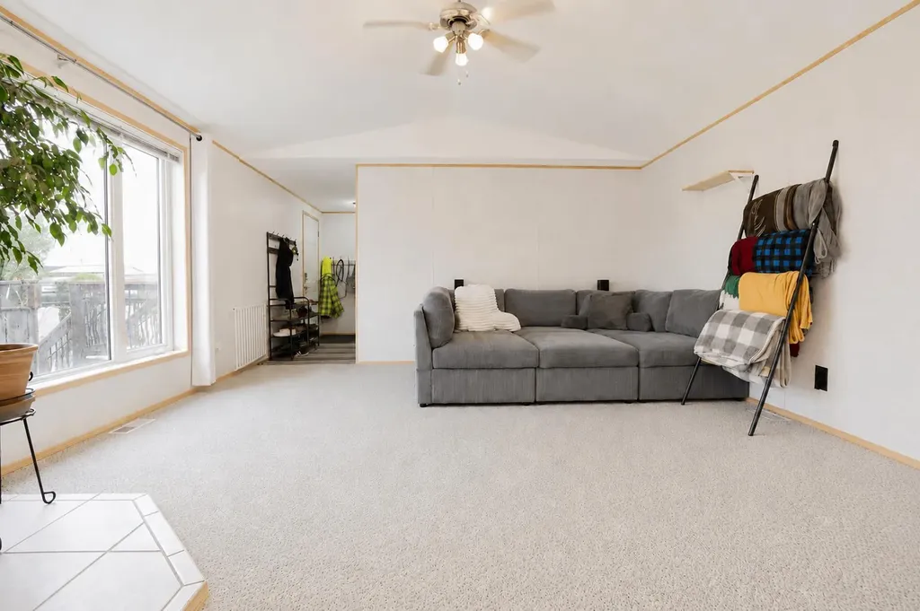 9510 108a Avenue Clairmont AB T8X 5B6