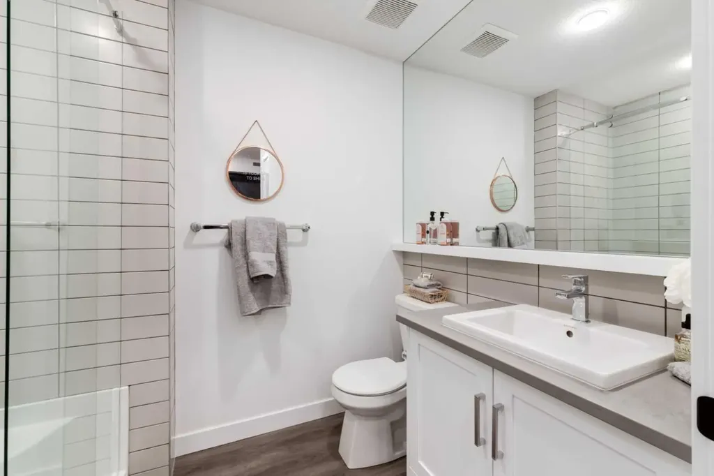 3107 Warren Street NW Calgary AB T3B 6N7