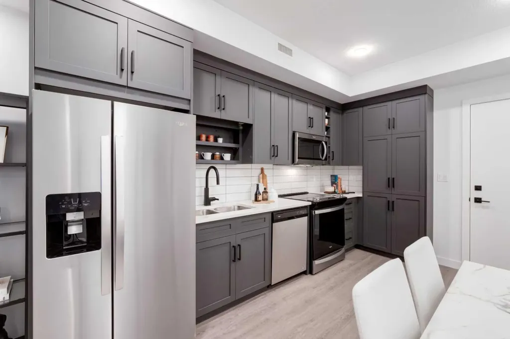 3107 Warren Street NW Calgary AB T3B 6N7