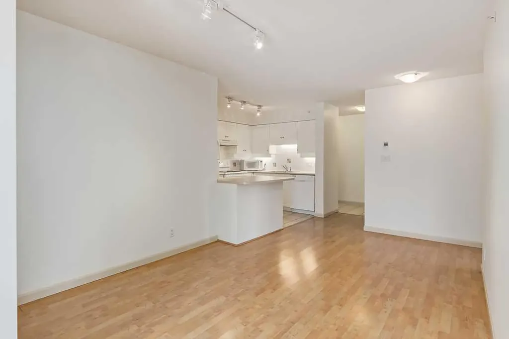 650 10 Street SW Calgary AB T2P 5G4