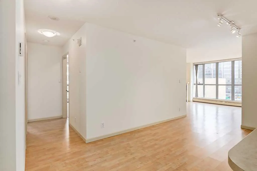 650 10 Street SW Calgary AB T2P 5G4