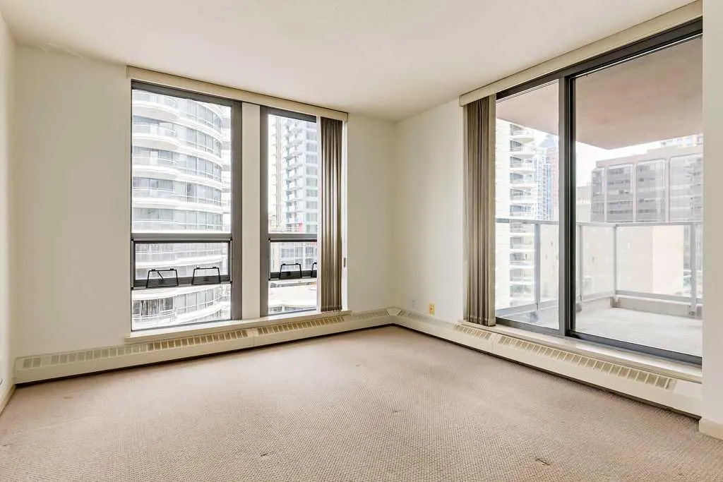 650 10 Street SW Calgary AB T2P 5G4