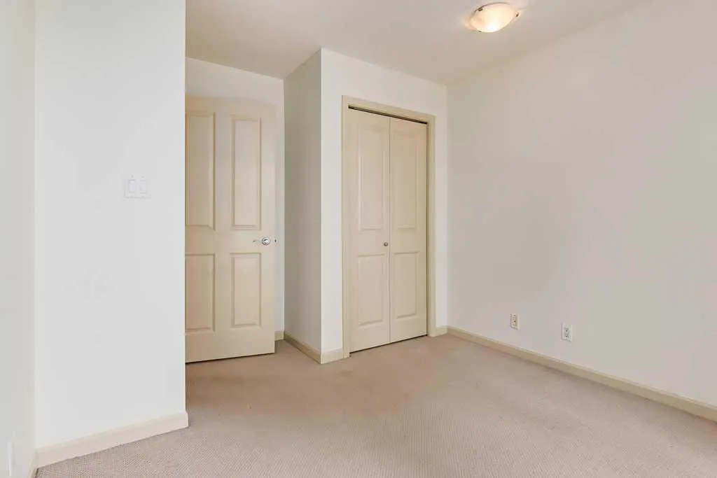 650 10 Street SW Calgary AB T2P 5G4