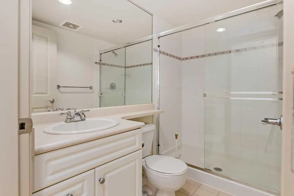 650 10 Street SW Calgary AB T2P 5G4