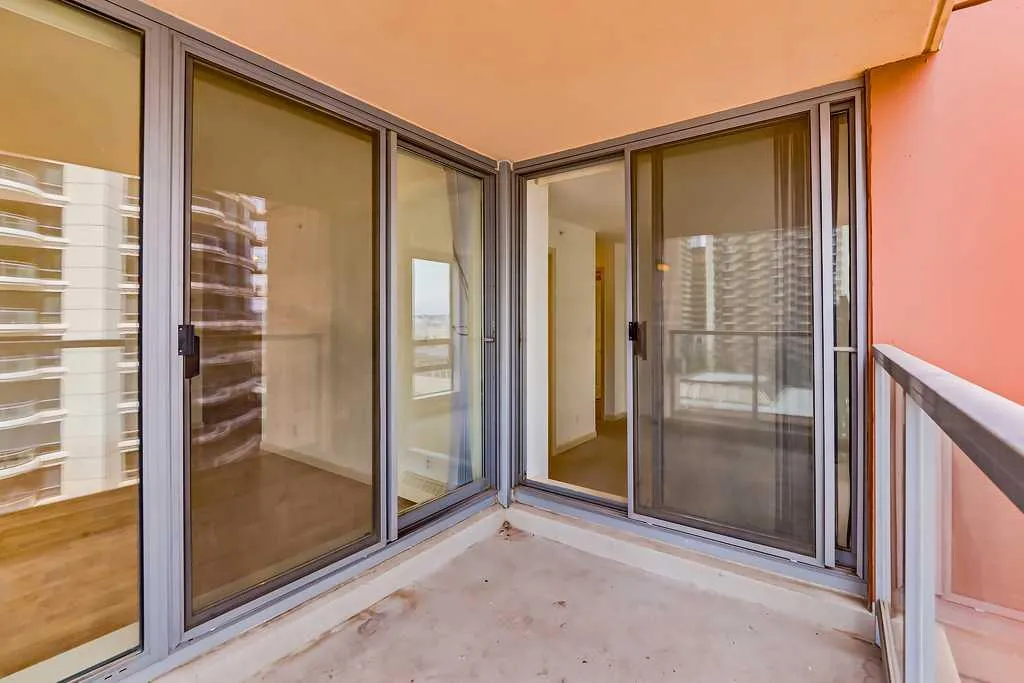 650 10 Street SW Calgary AB T2P 5G4