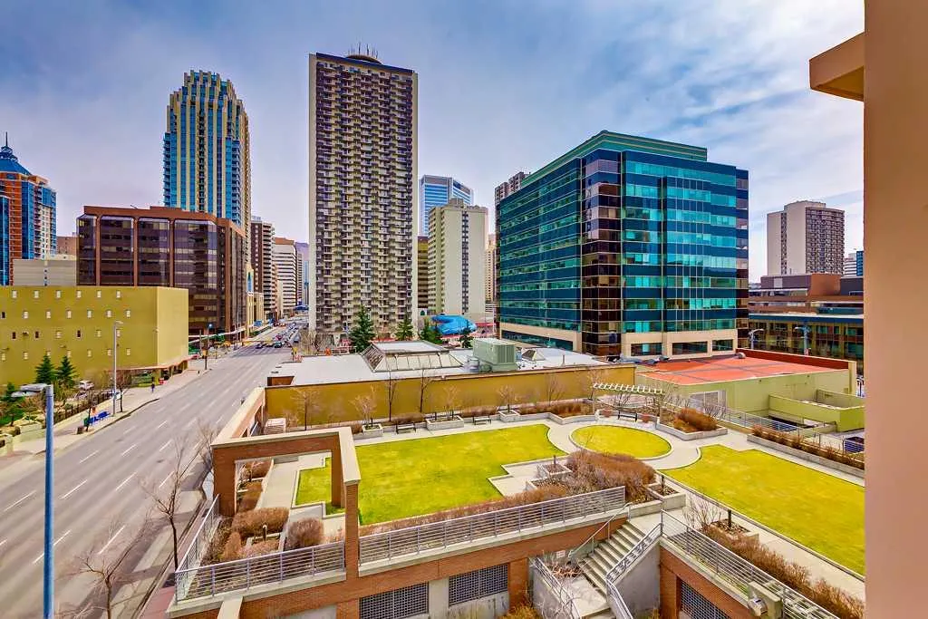 650 10 Street SW Calgary AB T2P 5G4