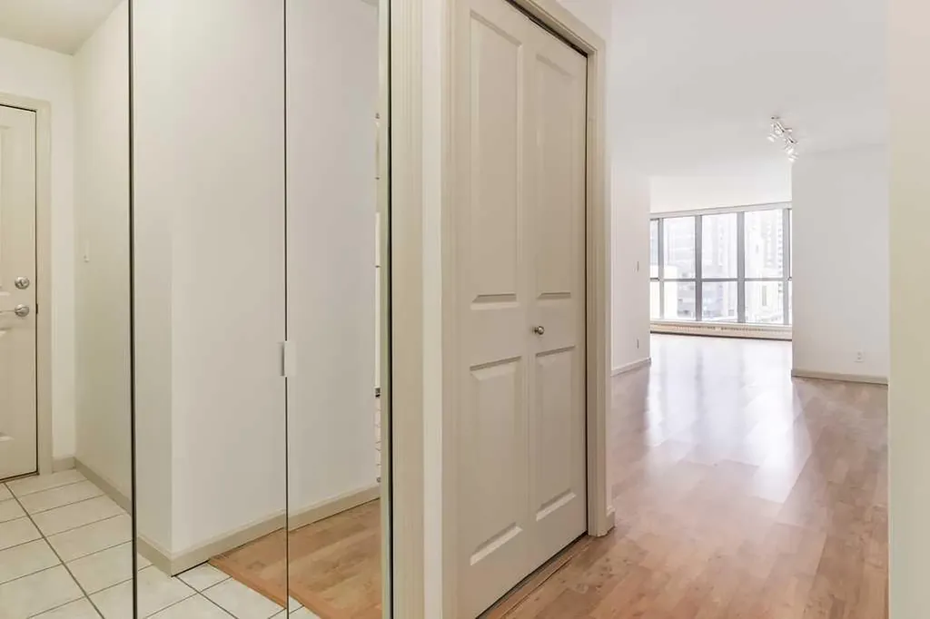 650 10 Street SW Calgary AB T2P 5G4