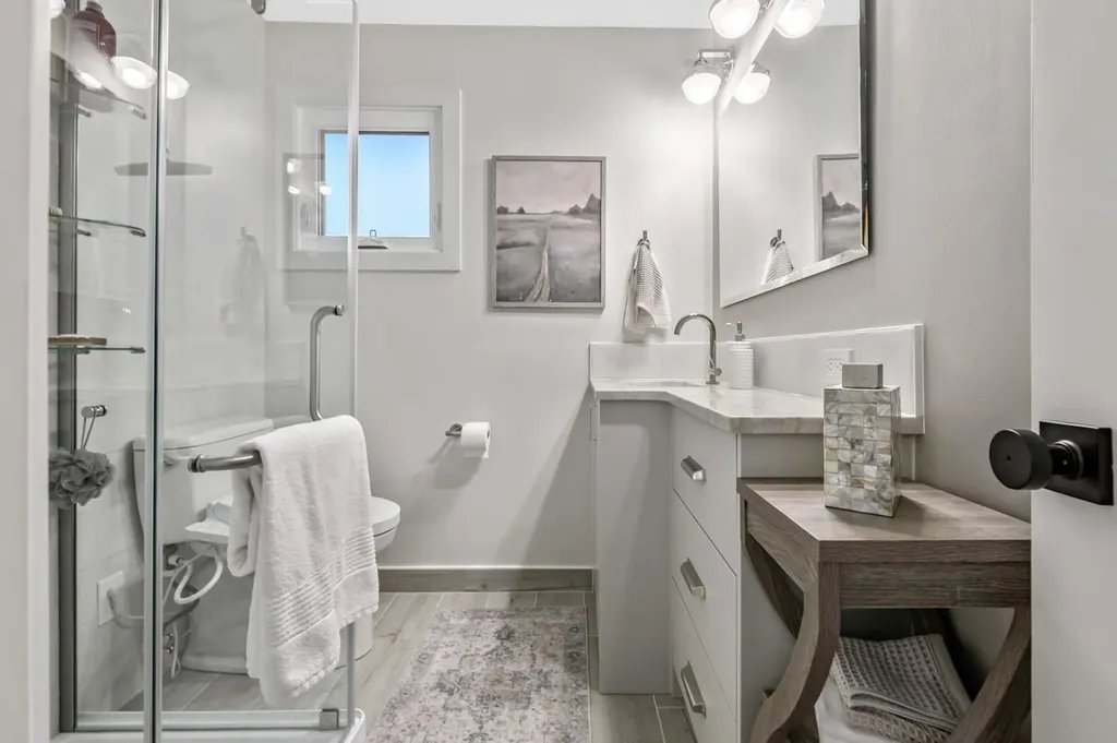 263 Silvergrove Place NW Calgary AB T3B 4T5