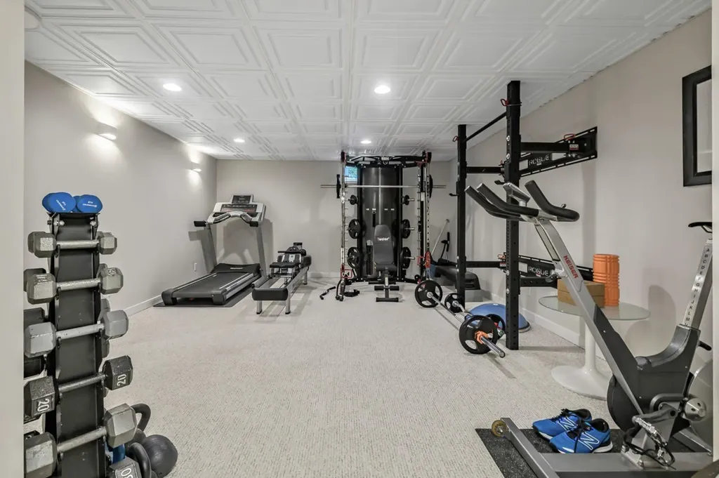 263 Silvergrove Place NW Calgary AB T3B 4T5