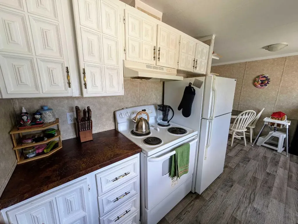 5344 76 Street Red Deer AB T4P 2A6