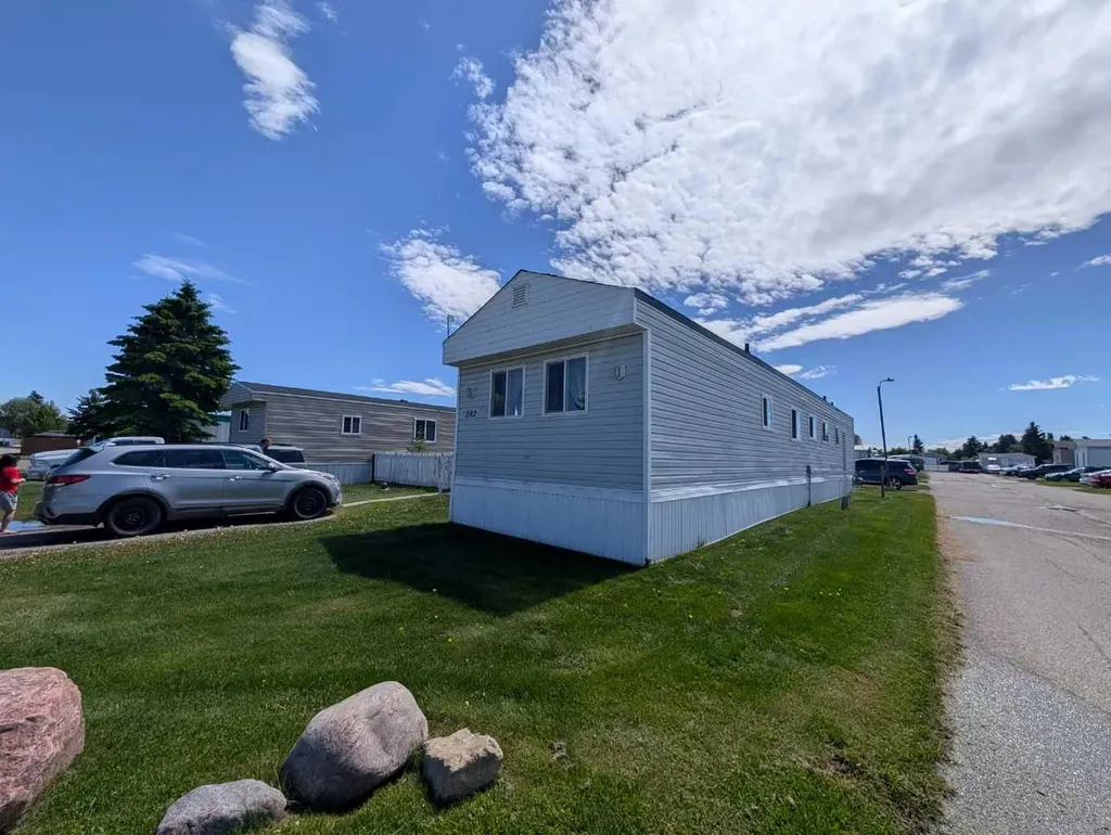 5344 76 Street Red Deer AB T4P 2A6