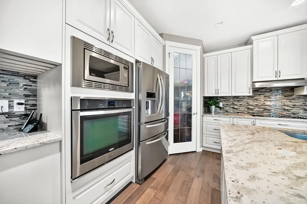 49 Nolanshire Green NW Calgary AB T3R 0P6