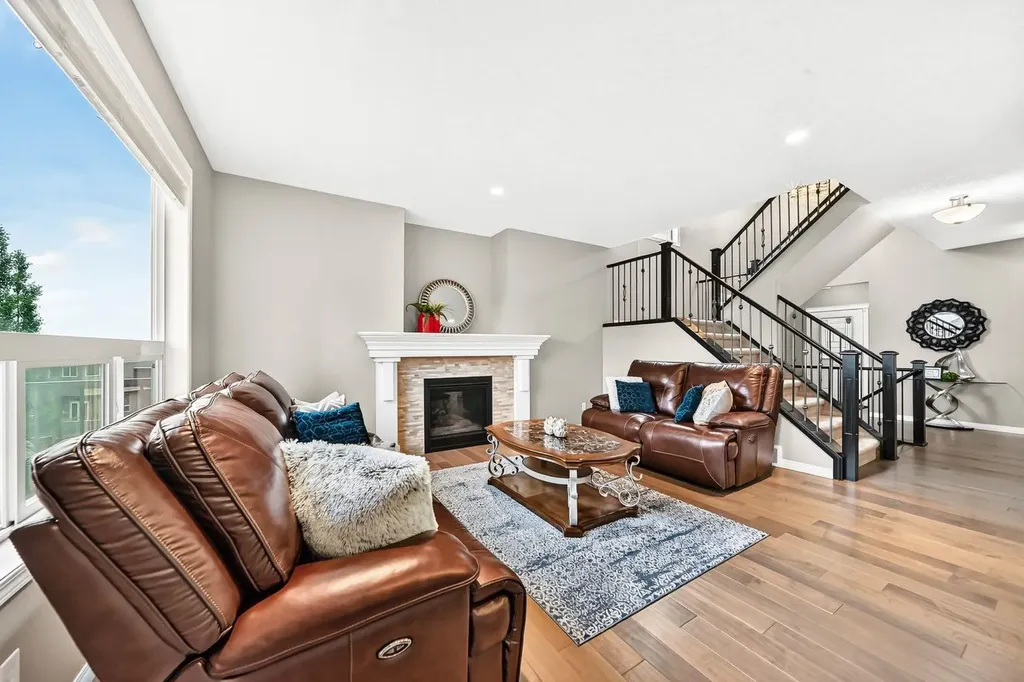 49 Nolanshire Green NW Calgary AB T3R 0P6