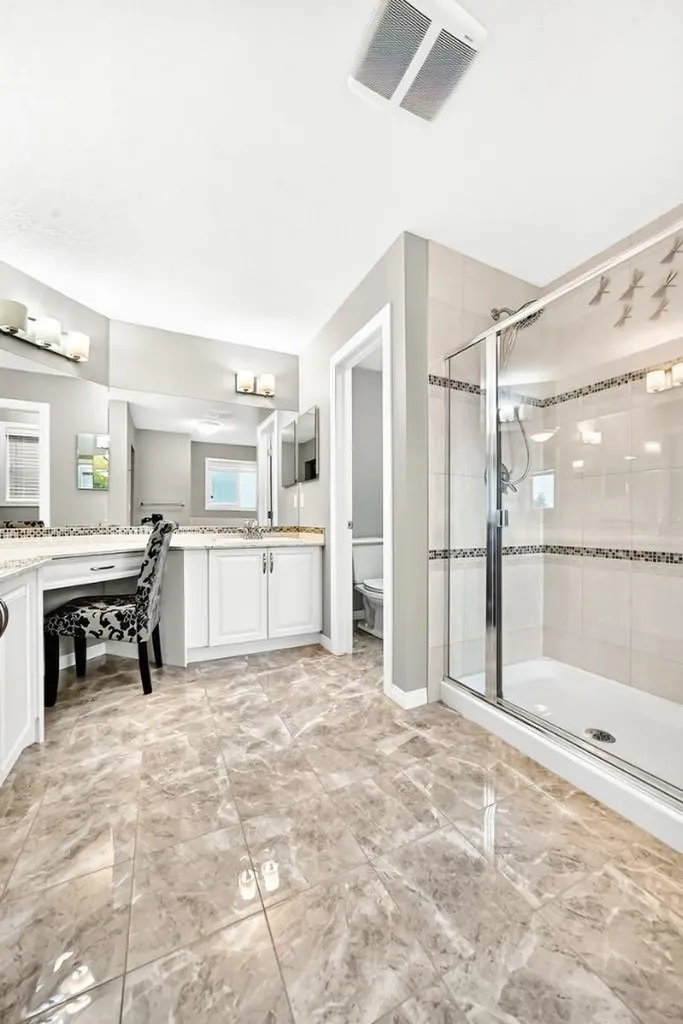 49 Nolanshire Green NW Calgary AB T3R 0P6
