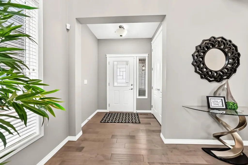 49 Nolanshire Green NW Calgary AB T3R 0P6