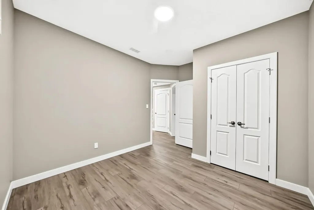 49 Nolanshire Green NW Calgary AB T3R 0P6