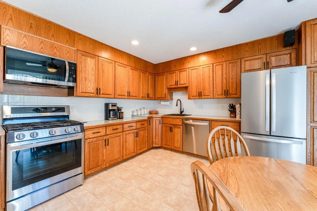 551 Riverside Drive W Drumheller AB T0J0Y2