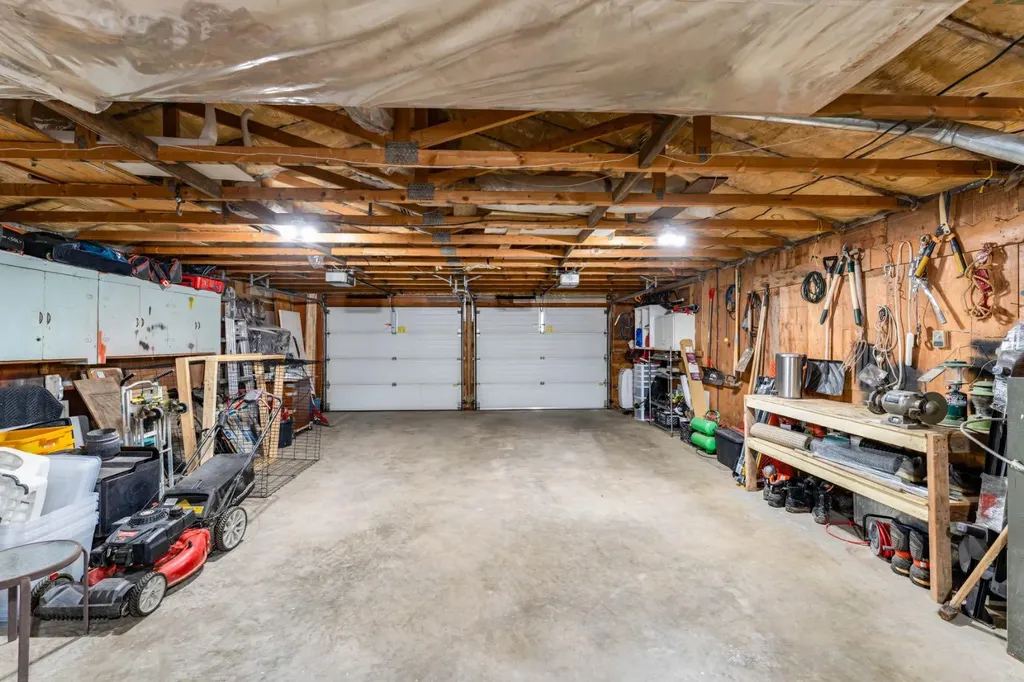 551 Riverside Drive W Drumheller AB T0J0Y2