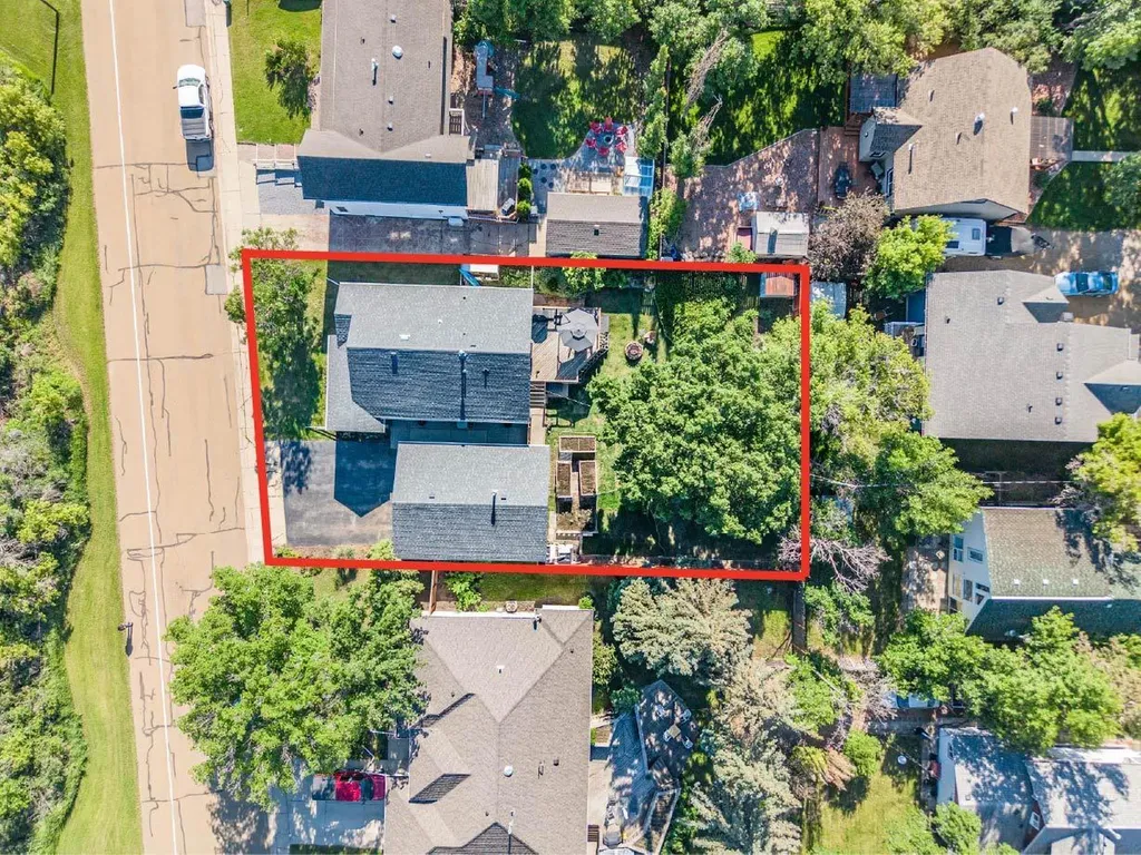 551 Riverside Drive W Drumheller AB T0J0Y2