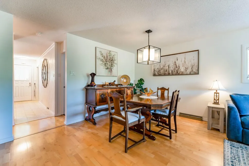 551 Riverside Drive W Drumheller AB T0J0Y2