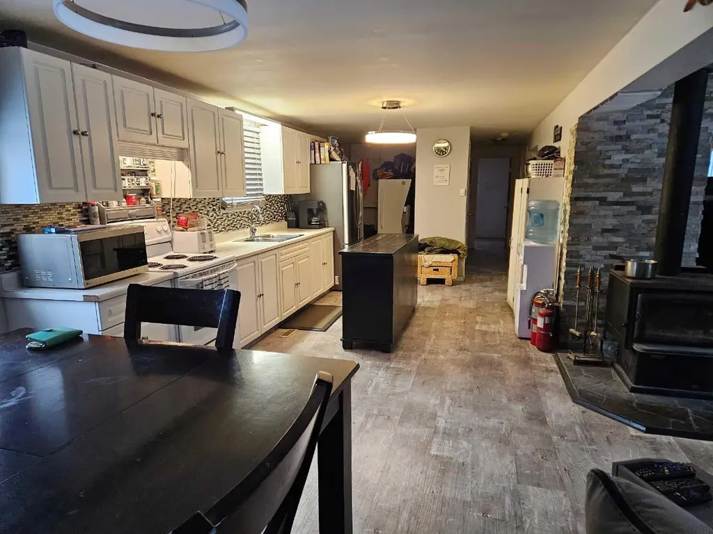 981 Fox Drive Sandy Lake AB T0G 2K0