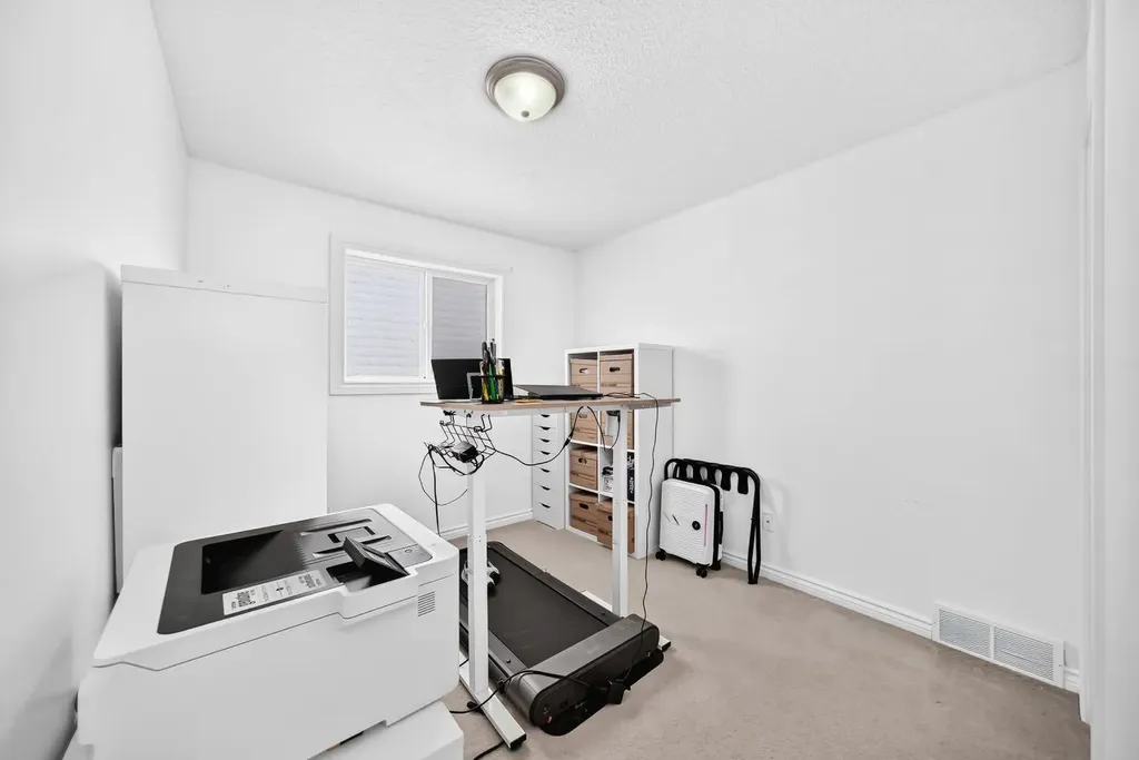 91 Panamount Gardens NW Calgary AB T3K 5V5