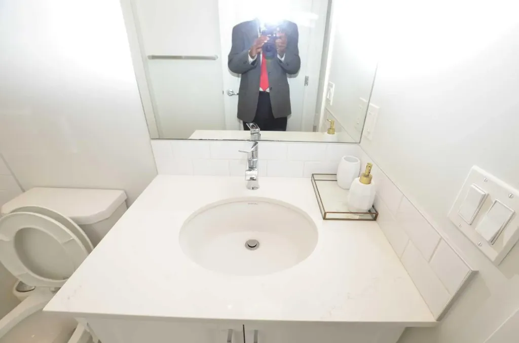 16 Evanscrest Park NW Calgary AB T3P 1R3
