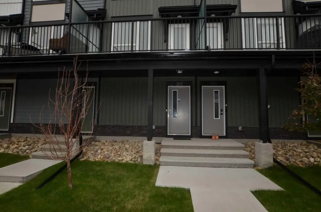 16 Evanscrest Park NW Calgary AB T3P 1R3