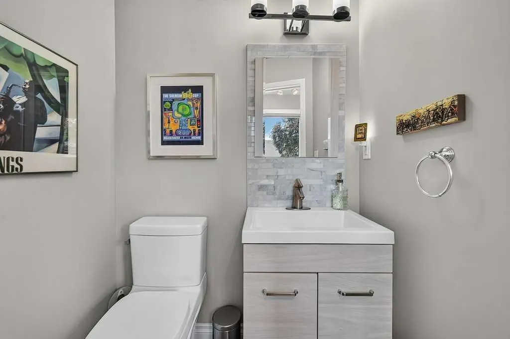 4673 20 Street SW Calgary AB T2T 6G4