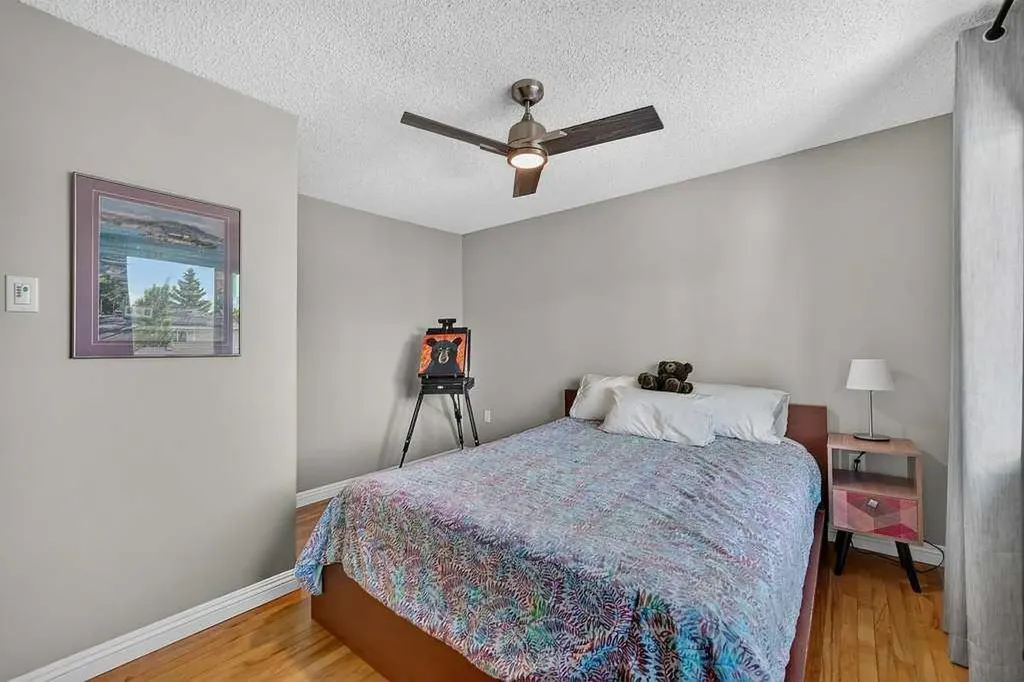 4673 20 Street SW Calgary AB T2T 6G4