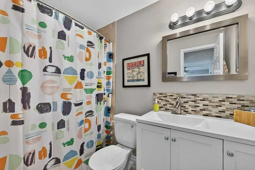 4673 20 Street SW Calgary AB T2T 6G4