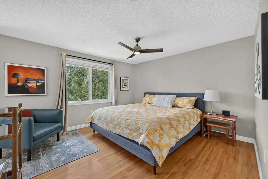 4673 20 Street SW Calgary AB T2T 6G4