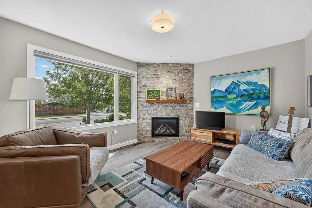 4673 20 Street SW Calgary AB T2T 6G4