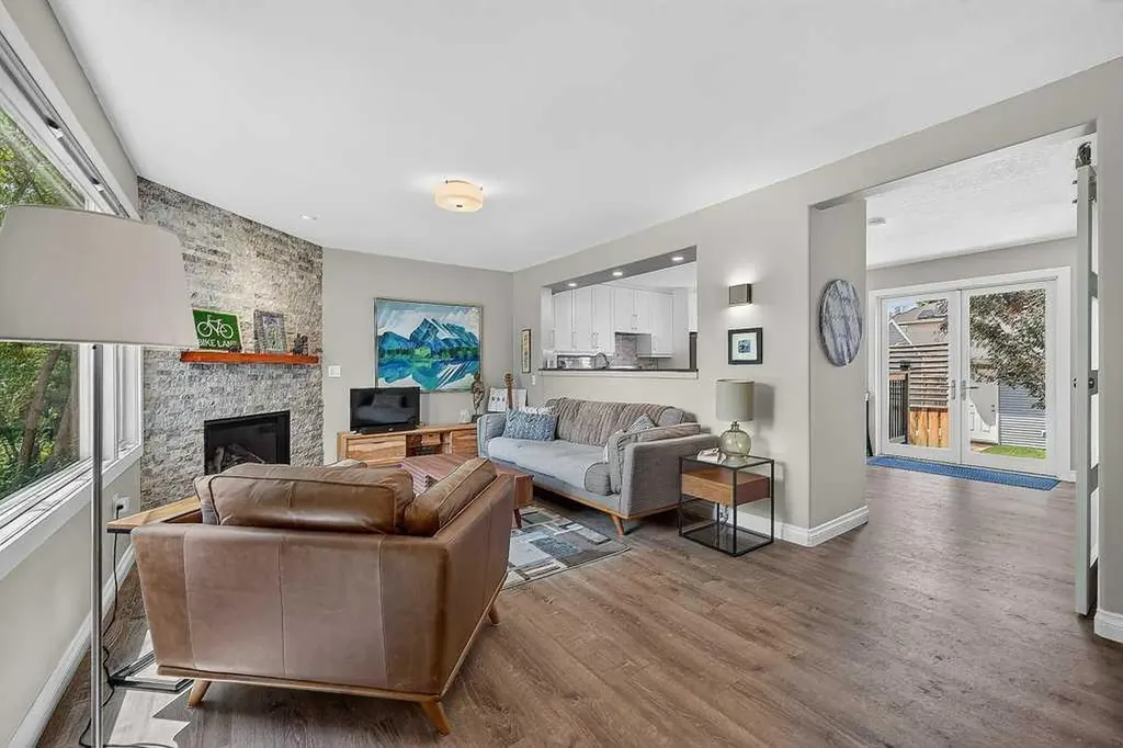 4673 20 Street SW Calgary AB T2T 6G4