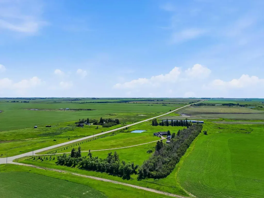 274006 Township Road 262 Rural Rocky View County AB T4Z 1H6