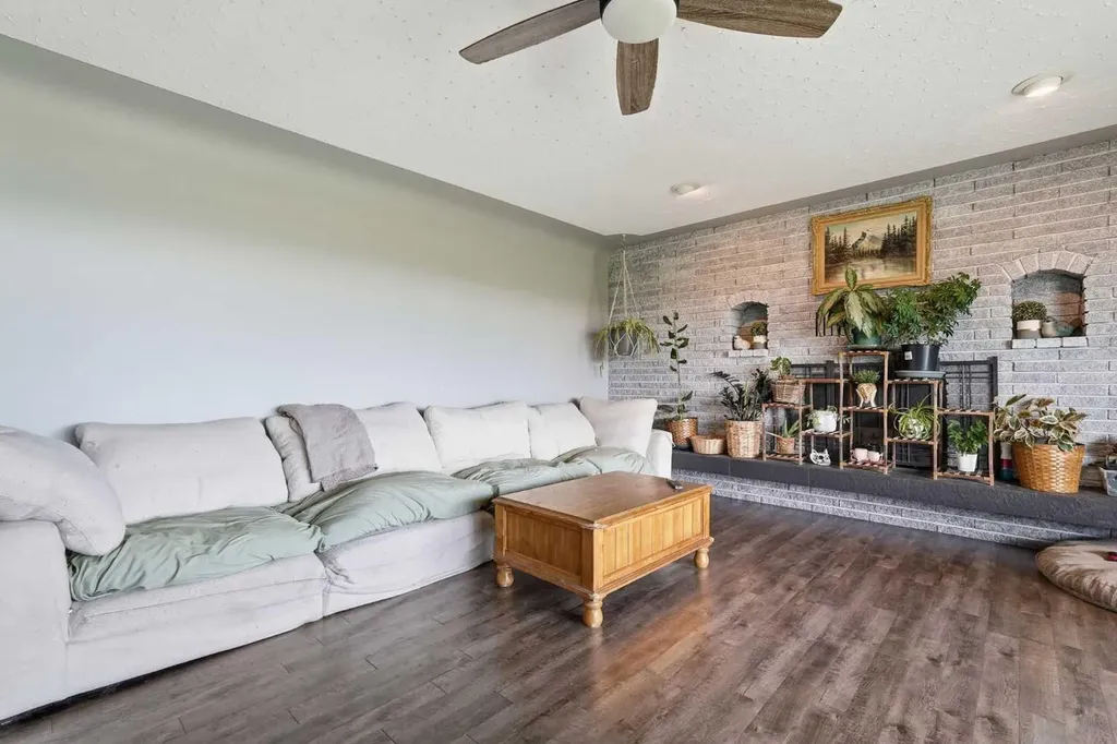 274006 Township Road 262 Rural Rocky View County AB T4Z 1H6