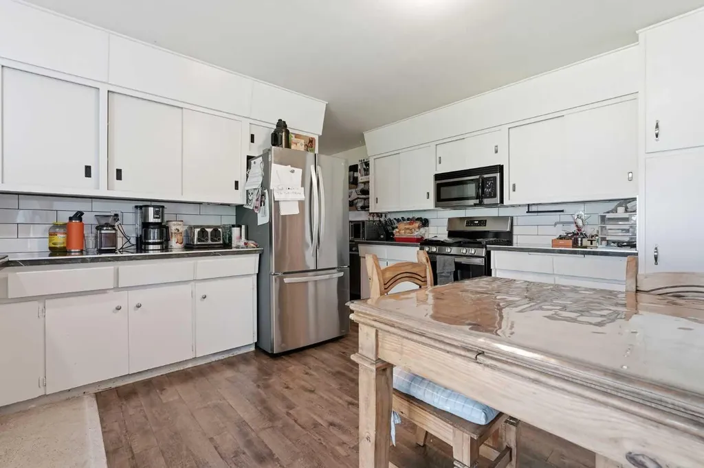 274006 Township Road 262 Rural Rocky View County AB T4Z 1H6