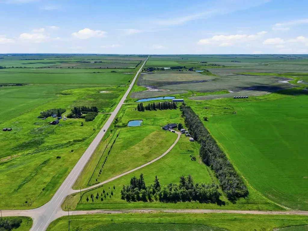 274006 Township Road 262 Rural Rocky View County AB T4Z 1H6