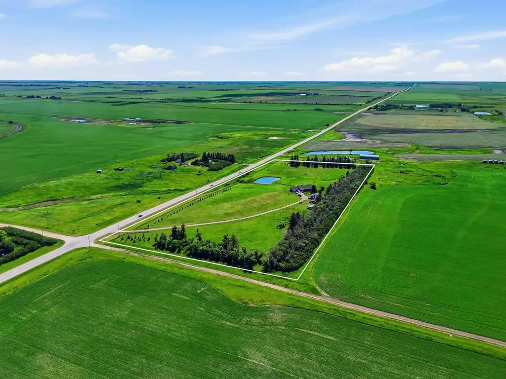 274006 Township Road 262 Rural Rocky View County AB T4Z 1H6